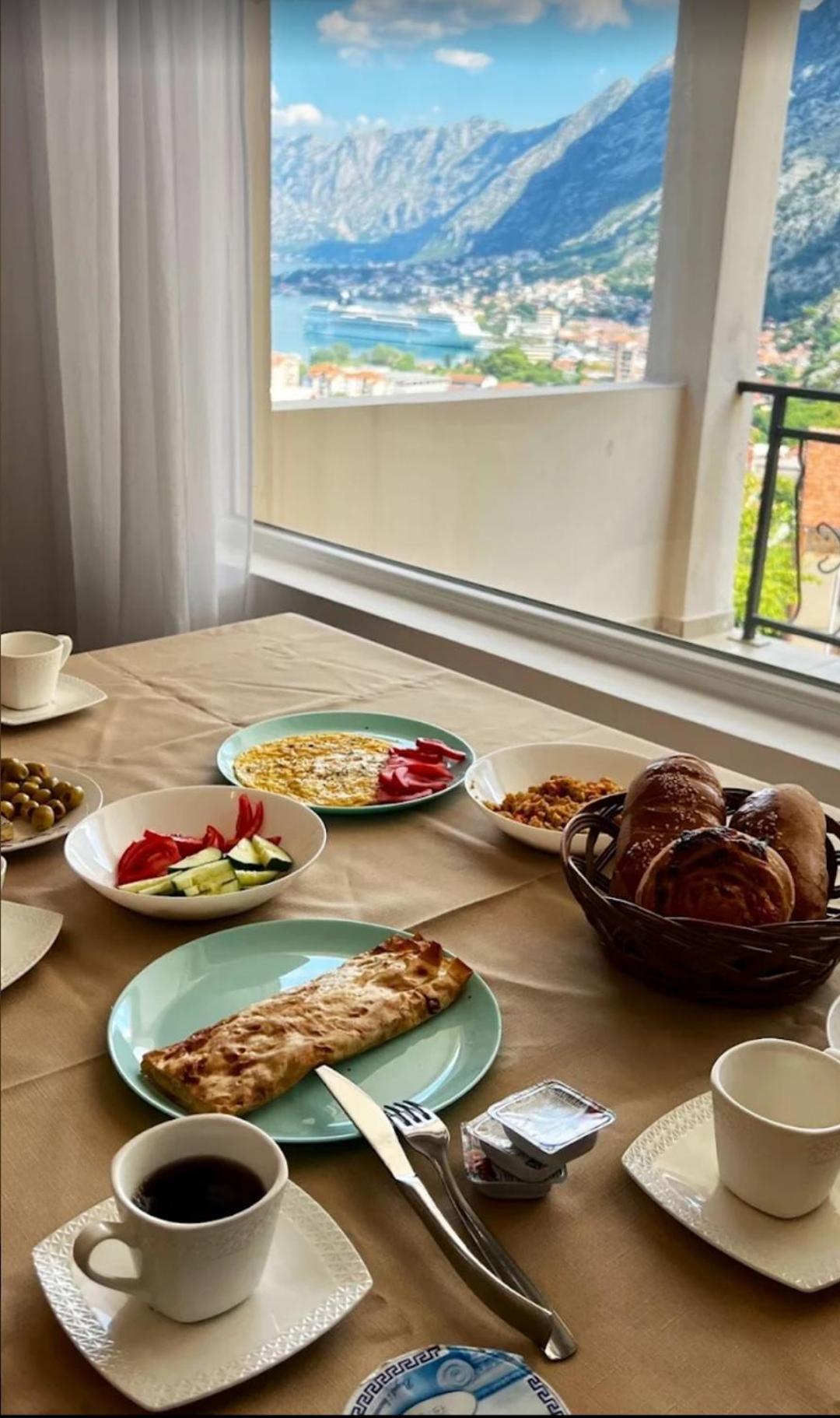 Apartments Marko Maros Kotor Phòng bức ảnh